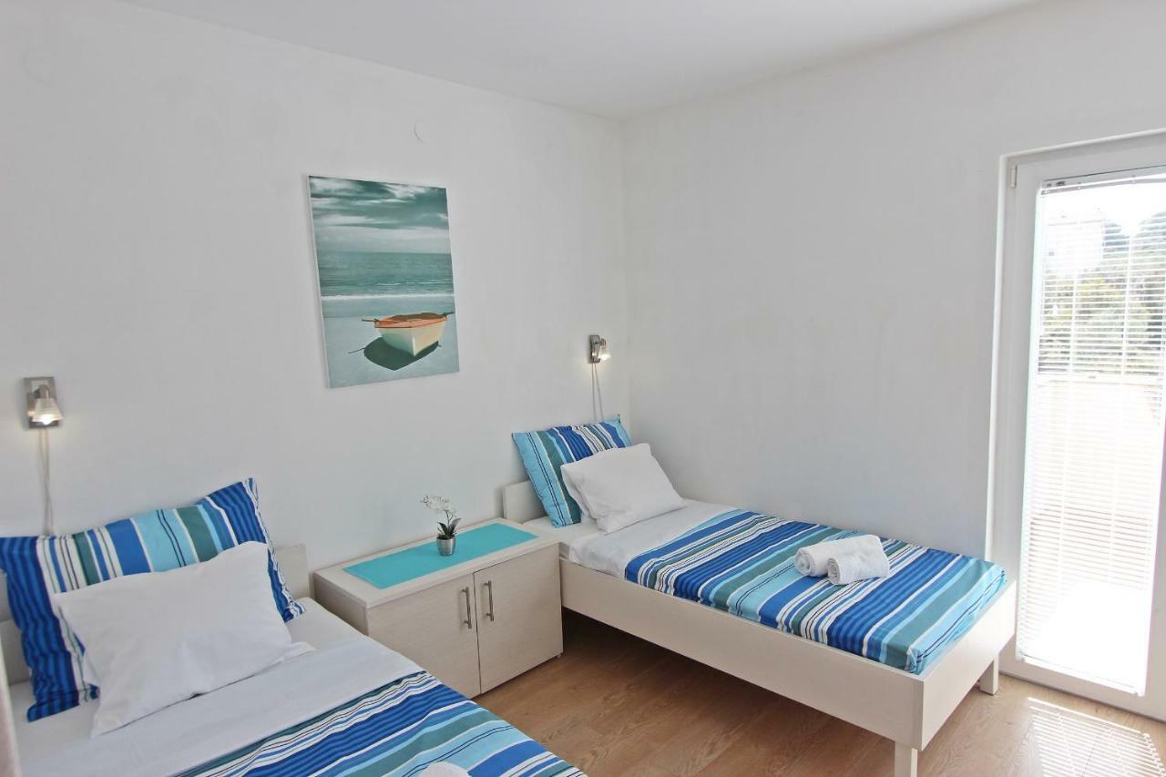 Apartments Josip Murter Bagian luar foto